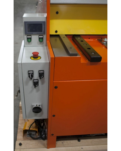 Гильотина электромеханическая STALEX Q11-4х2550NC