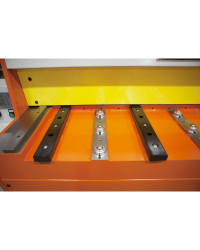 Гильотина электромеханическая STALEX Q11-4х2550NC