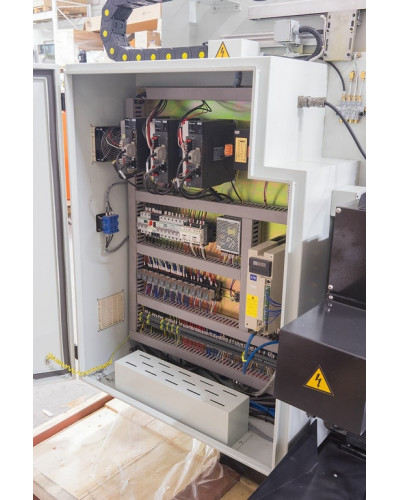 Инструментальный фрезерный станок Stalex WFM 750 Servo