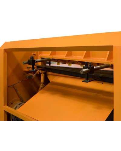 Гильотина электромеханическая Stalex SBJB 2x1300